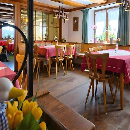 Gasthaus-Pension Zum Loewen Grafenhausen Exteriör bild