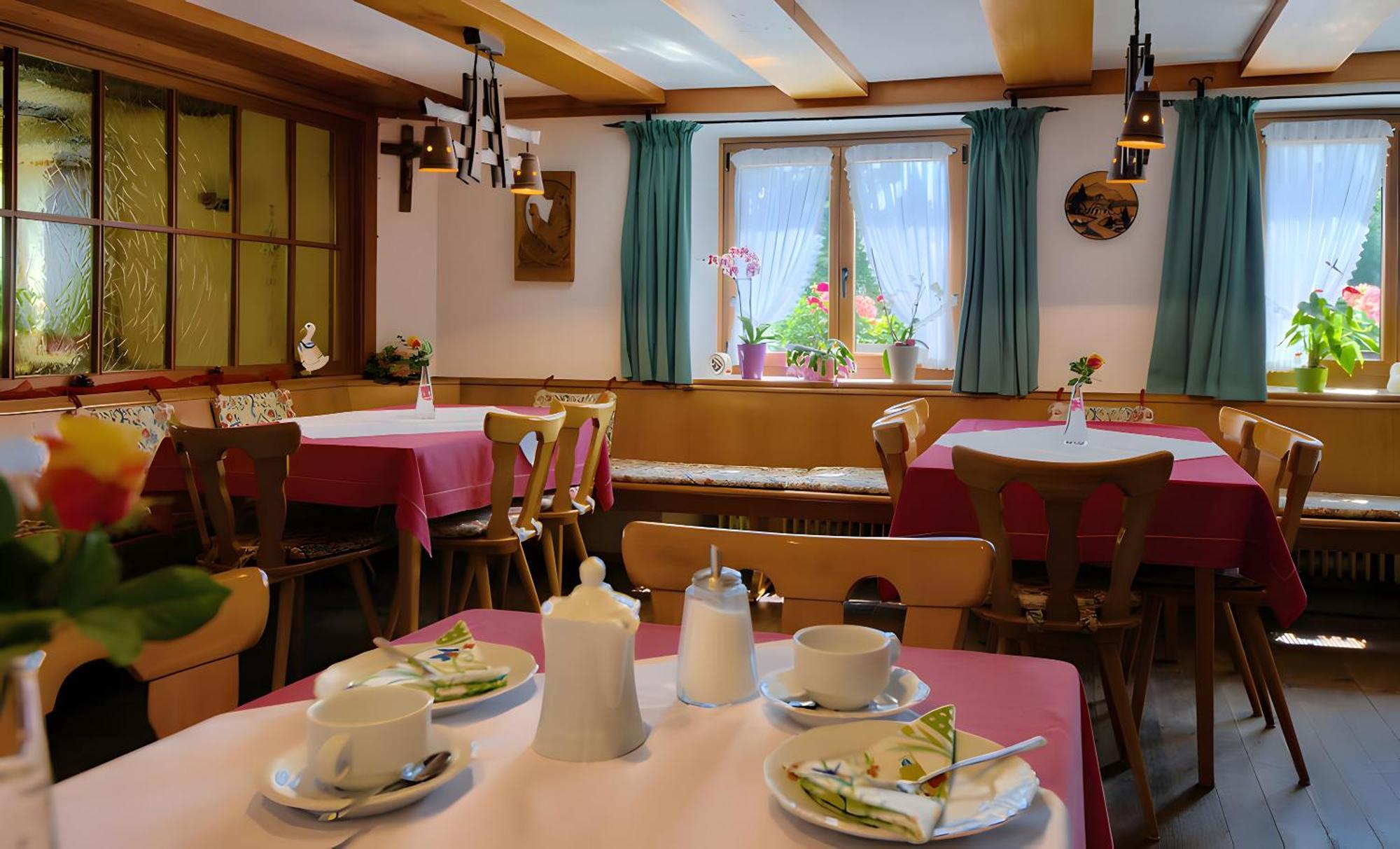 Gasthaus-Pension Zum Loewen Grafenhausen Exteriör bild